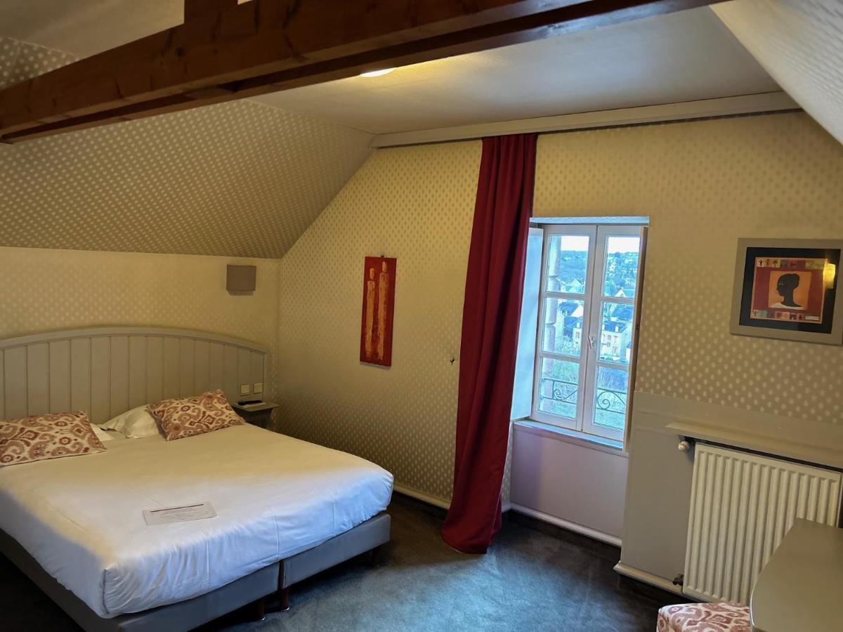 Cit'Hotel Le Challonge Dinan Bagian luar foto